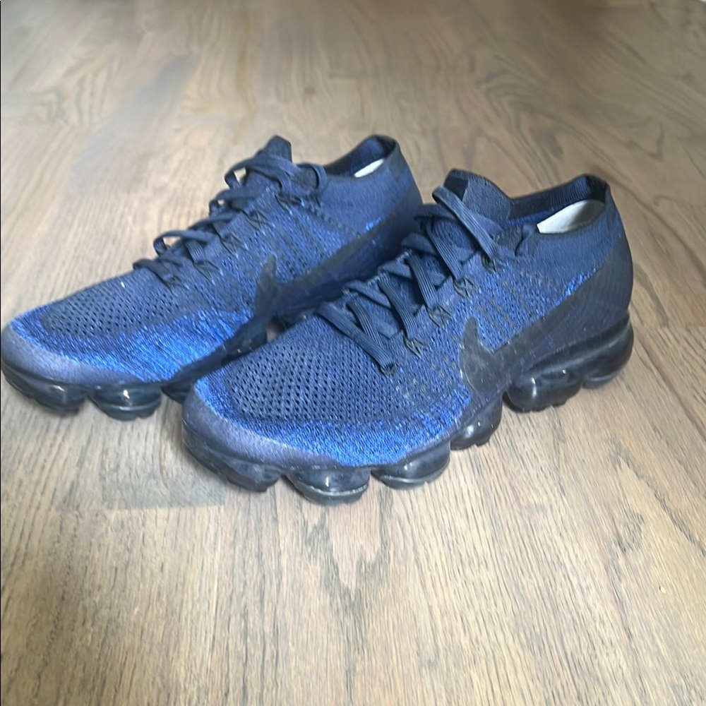 Nike Blue VaporMax Flyknit Sneakers